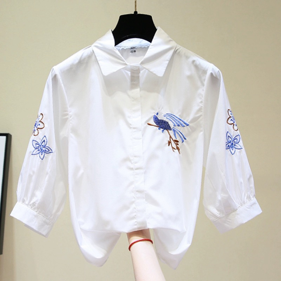 美品　レディース　白シャツ　パンツ　上下セット　Sサイズ レディースのトップス(カットソー(半袖/袖なし))の商品写真