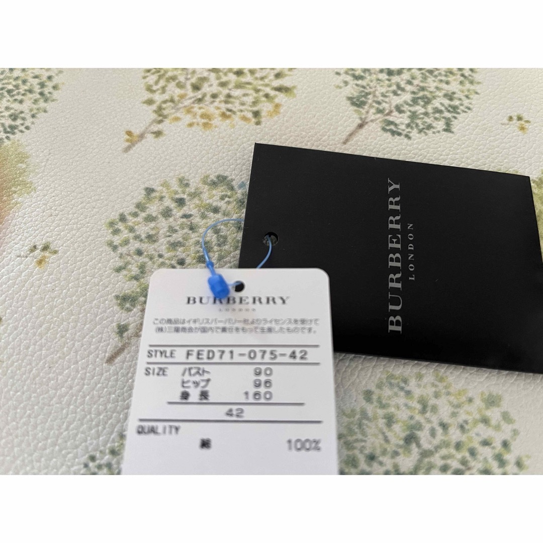 BURBERRY(バーバリー)の#バーバリー#新品タグ付#シャツワンピ#綿100#42#ベルト付#茶チェック レディースのワンピース(その他)の商品写真