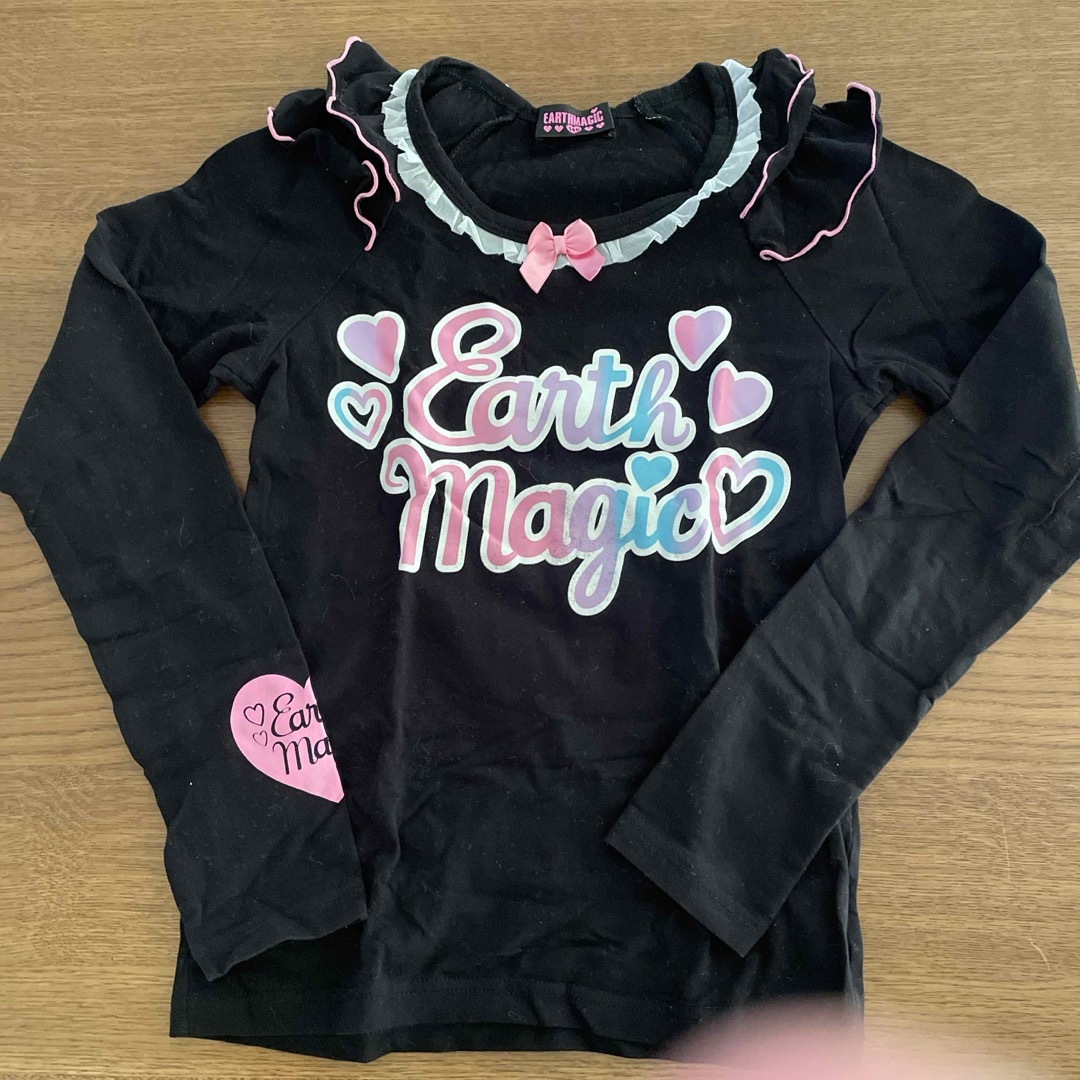 EARTHMAGIC(アースマジック)のカットソー キッズ/ベビー/マタニティのキッズ服女の子用(90cm~)(Tシャツ/カットソー)の商品写真