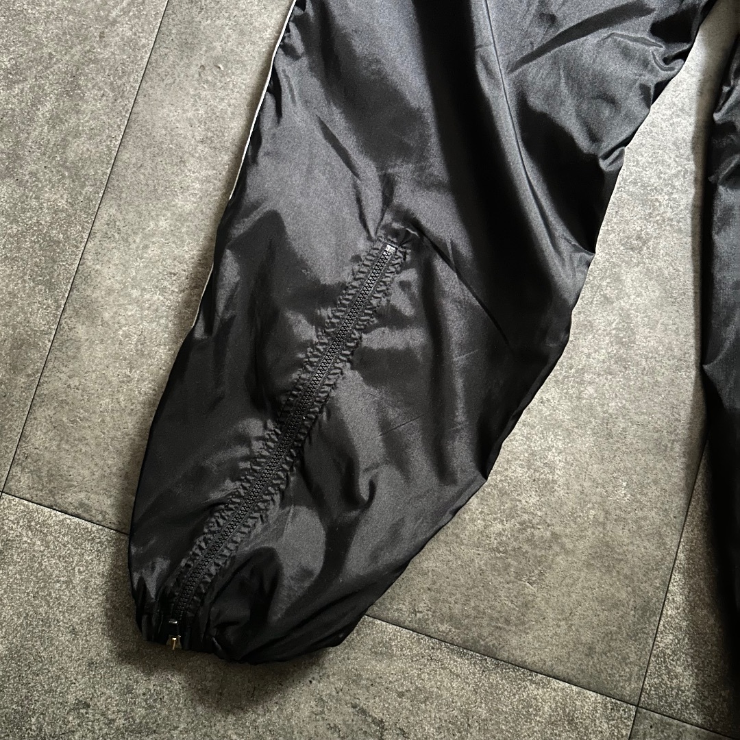 adidas(アディダス)の90s アディダス ナイロンパンツ/トラックパンツ デサント製 ブラック O メンズのパンツ(その他)の商品写真