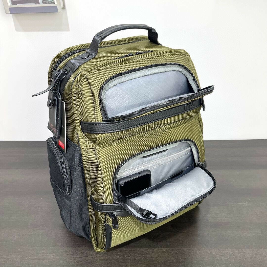 TUMI(トゥミ)の未使用 トゥミTUMI ALPHA3 バックパック リュック グリーン メンズのバッグ(バッグパック/リュック)の商品写真