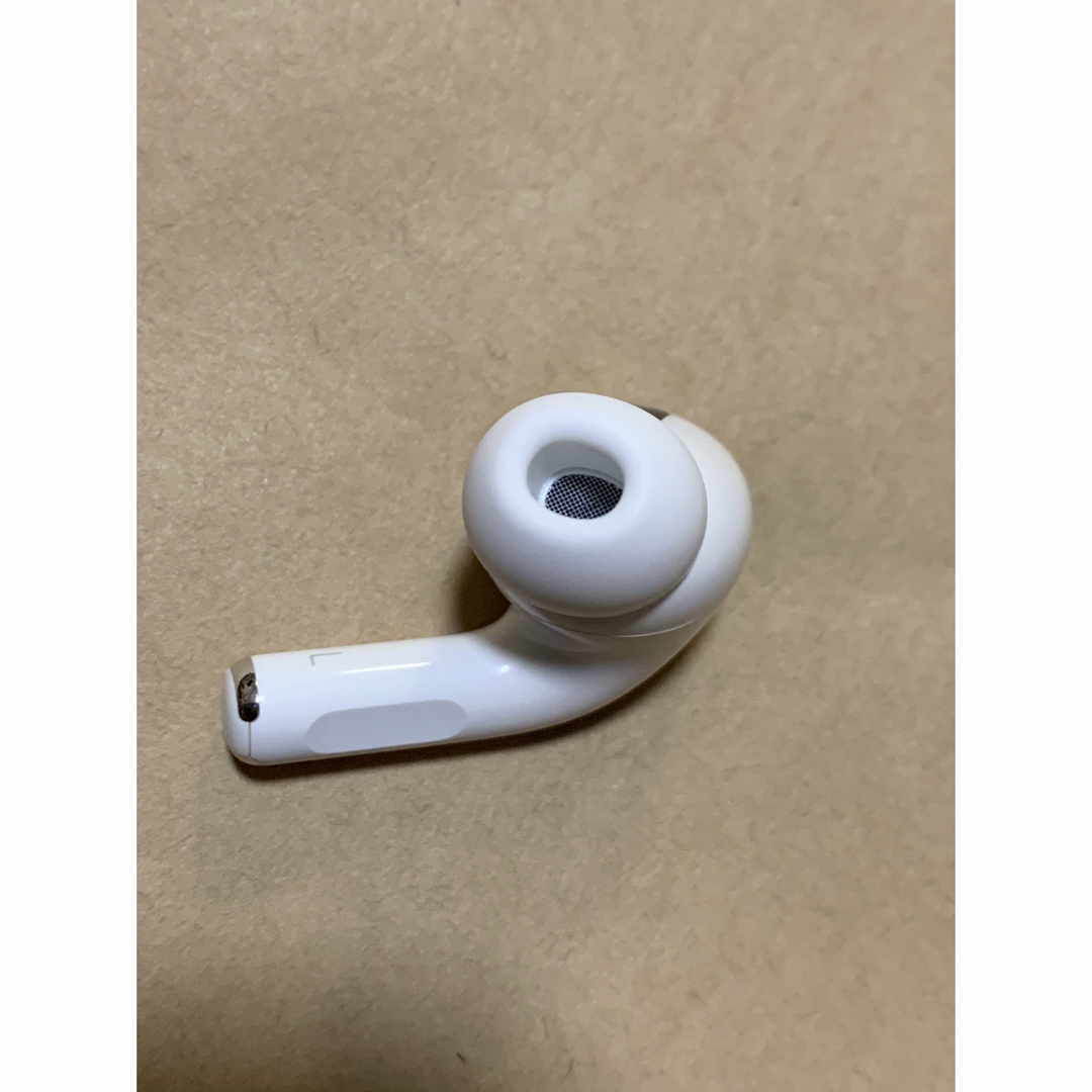 Apple(アップル)のAirPods Pro 第2世代 MQD83J/A A2699(L)左耳＿X5 スマホ/家電/カメラのオーディオ機器(ヘッドフォン/イヤフォン)の商品写真