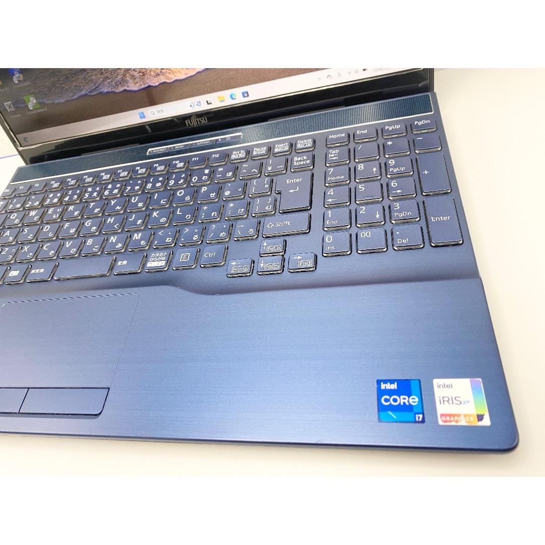 富士通(フジツウ)のWindows11 Core i7-1165G7 SSD1TB メモリ32GB スマホ/家電/カメラのPC/タブレット(ノートPC)の商品写真