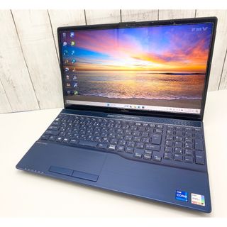 フジツウ(富士通)のWindows11 Core i7-1165G7 SSD1TB メモリ32GB(ノートPC)