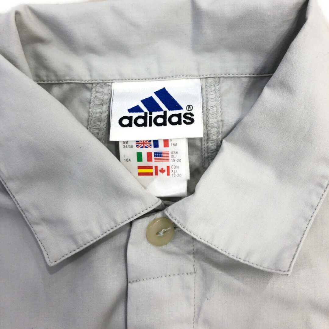 adidas(アディダス)のadidas アディダス 半袖シャツ スポーツ ライトグレー (メンズ XL) 中古 古着 Q6507 メンズのトップス(シャツ)の商品写真