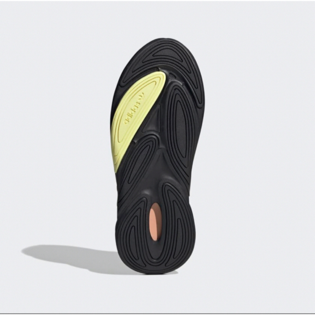 Originals（adidas）(オリジナルス)の送料無料 新品 adidas ORIGINALS OZELIA W 25 レディースの靴/シューズ(スニーカー)の商品写真