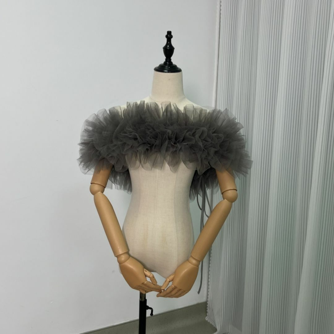 取り外しオフショルダー グレー ２色ミックス 編み上げ ソフトチュール レディースのフォーマル/ドレス(ウェディングドレス)の商品写真