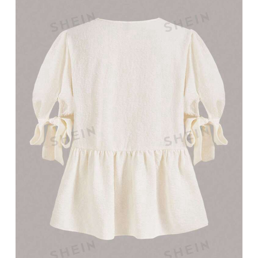 SHEIN(シーイン)の前結び パフスリーブペプラムブラウス レディースのトップス(シャツ/ブラウス(半袖/袖なし))の商品写真