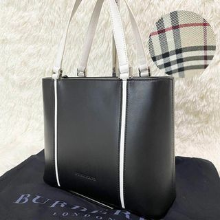 バーバリー(BURBERRY)の極美品　バーバリー　トートバッグ　ノバチェック　バイカラー　自立型　3層　黒　白(トートバッグ)