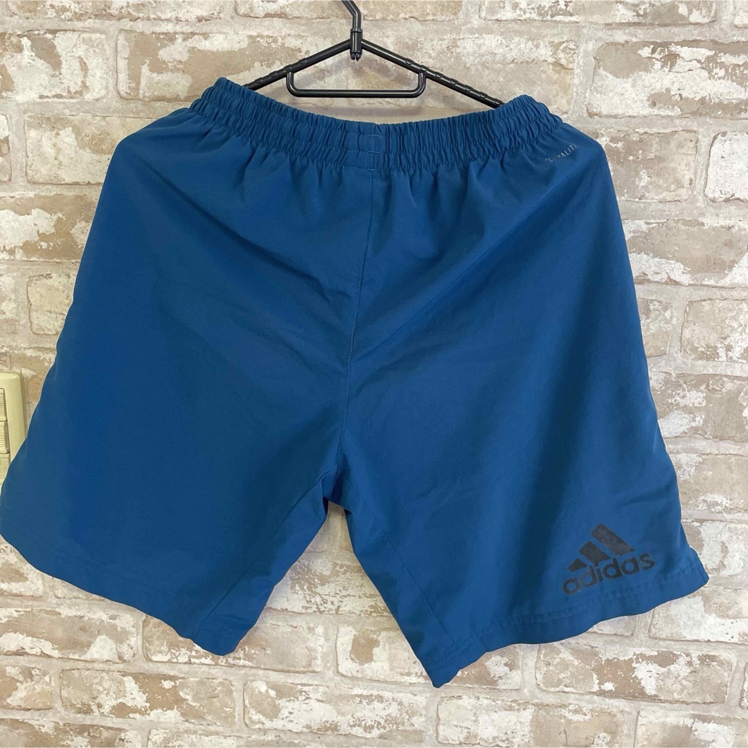 adidas(アディダス)のアディダス　ハーフパンツ　160 キッズ/ベビー/マタニティのキッズ服男の子用(90cm~)(パンツ/スパッツ)の商品写真