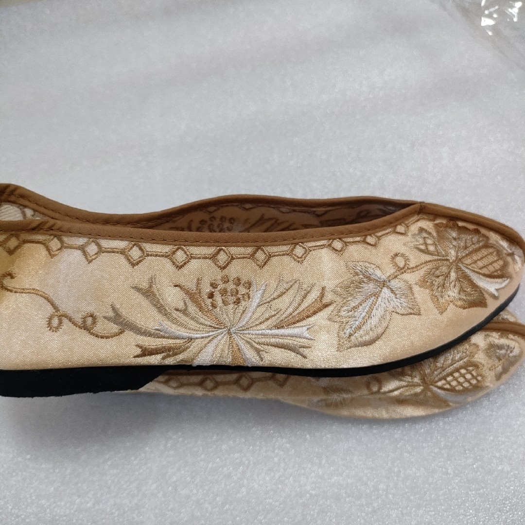 台湾 刺繍 チャイナシューズ レディースの靴/シューズ(バレエシューズ)の商品写真