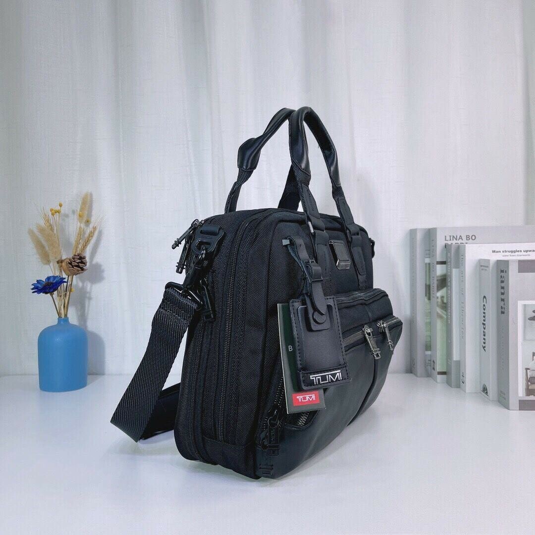 TUMI(トゥミ)のTUMI ALPHA BRAVO 2wayブリーフケース ビジネスバッグ 黒 メンズのバッグ(バッグパック/リュック)の商品写真