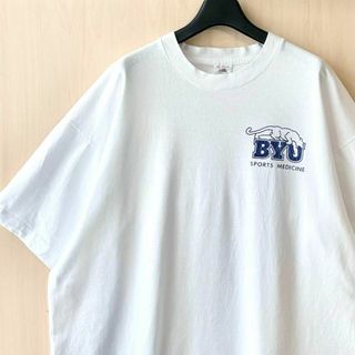 フルーツオブザルーム(FRUIT OF THE LOOM)の90sUSA製古着　ヴィンテージ　ロゴTシャツ　ブリガムヤング大学　ワンポイント(Tシャツ/カットソー(半袖/袖なし))