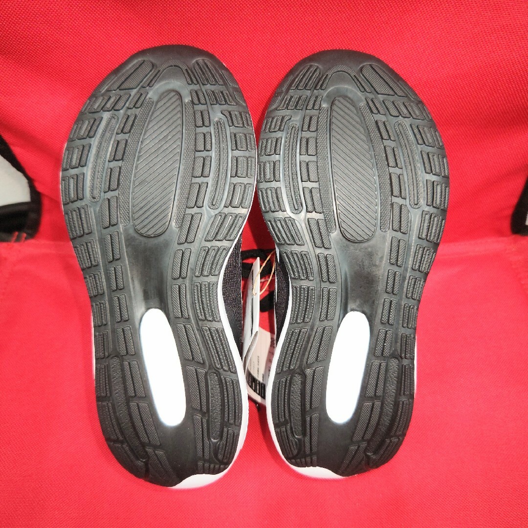adidas(アディダス)の新品 adidas ランニングシューズ スニーカー 20cm キッズ/ベビー/マタニティのキッズ靴/シューズ(15cm~)(スニーカー)の商品写真