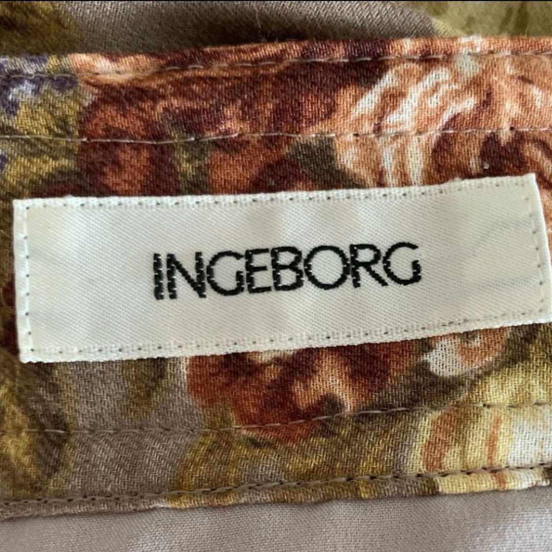 INGEBORG(インゲボルグ)のINGEBORG  秋冬花柄スカート　未使用品 レディースのスカート(ロングスカート)の商品写真