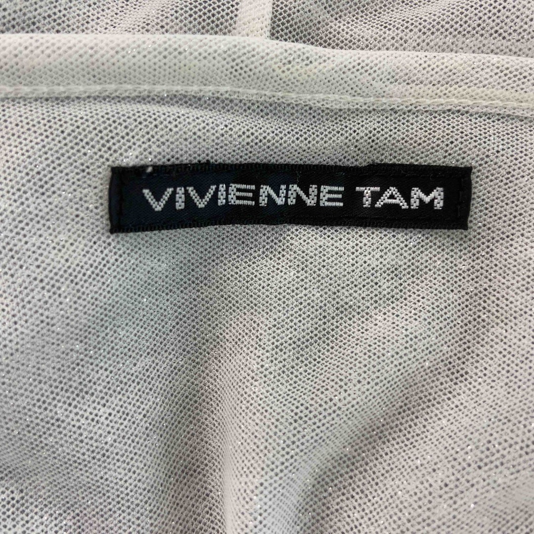 VIVIENNE TAM(ヴィヴィアンタム)のVIVIENNE TAM ヴィヴィアンタム レディース パーカー　ラメ入り　薄手　シルバーグレー レディースのトップス(パーカー)の商品写真