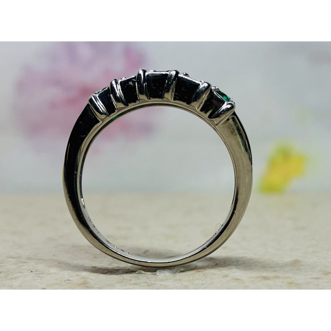 (RA-201)PTエメラルド・ダイヤモンドリング(E0,30・D0,20) レディースのアクセサリー(リング(指輪))の商品写真