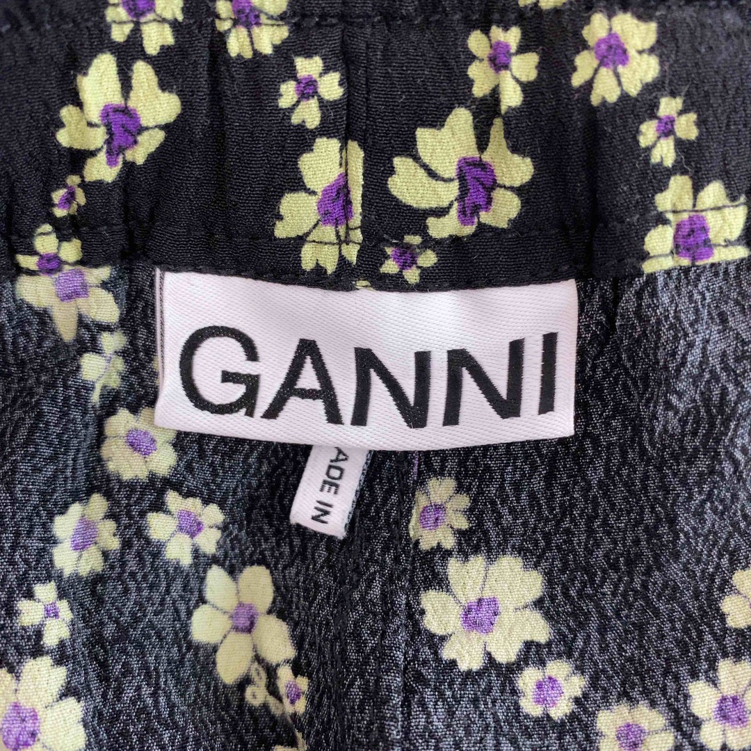 GANNI ガニー レディース イージーパンツ ブラック 総柄 レディースのパンツ(カジュアルパンツ)の商品写真