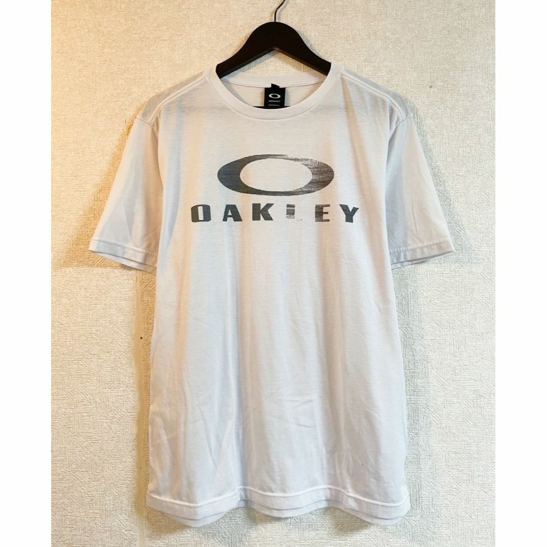 Oakley(オークリー)のOAKLEY｜オークリー　半袖　Tシャツ　ロゴ　XLサイズ　0418 メンズのトップス(Tシャツ/カットソー(半袖/袖なし))の商品写真