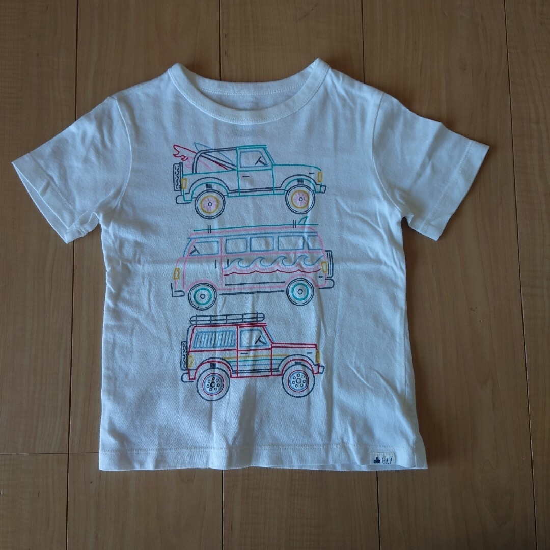 GAP Kids(ギャップキッズ)のGAP 105-110cm Ｔシャツ ７枚セット キッズ/ベビー/マタニティのキッズ服男の子用(90cm~)(Tシャツ/カットソー)の商品写真