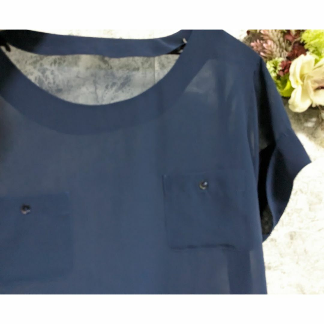 透け感トップス ネイビー透け感ブラウス　半袖　ゆったり　シースルー M / レディースのトップス(シャツ/ブラウス(半袖/袖なし))の商品写真