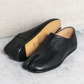 マルタンマルジェラ(Maison Martin Margiela)のメゾン マルジェラ/MAISON MARGIELA シューズ メンズ TABI BABOUCHE スリッポン BLACK S57WR0051-PR058-T8013 _0410ff(ドレス/ビジネス)