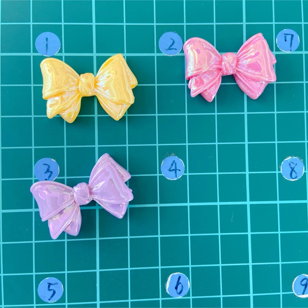 デコパーツ[1-339]　ハンドメイド   かわいい　リボン ハンドメイドの素材/材料(各種パーツ)の商品写真