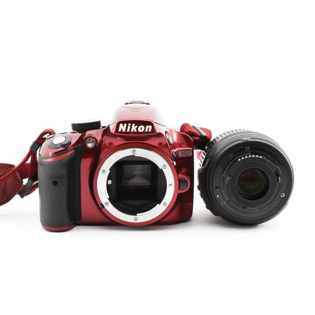 Nikon(ニコン)の★美品/一部難★ Nikon ニコン D3200 レンズキット レッド スマホ/家電/カメラのカメラ(デジタル一眼)の商品写真