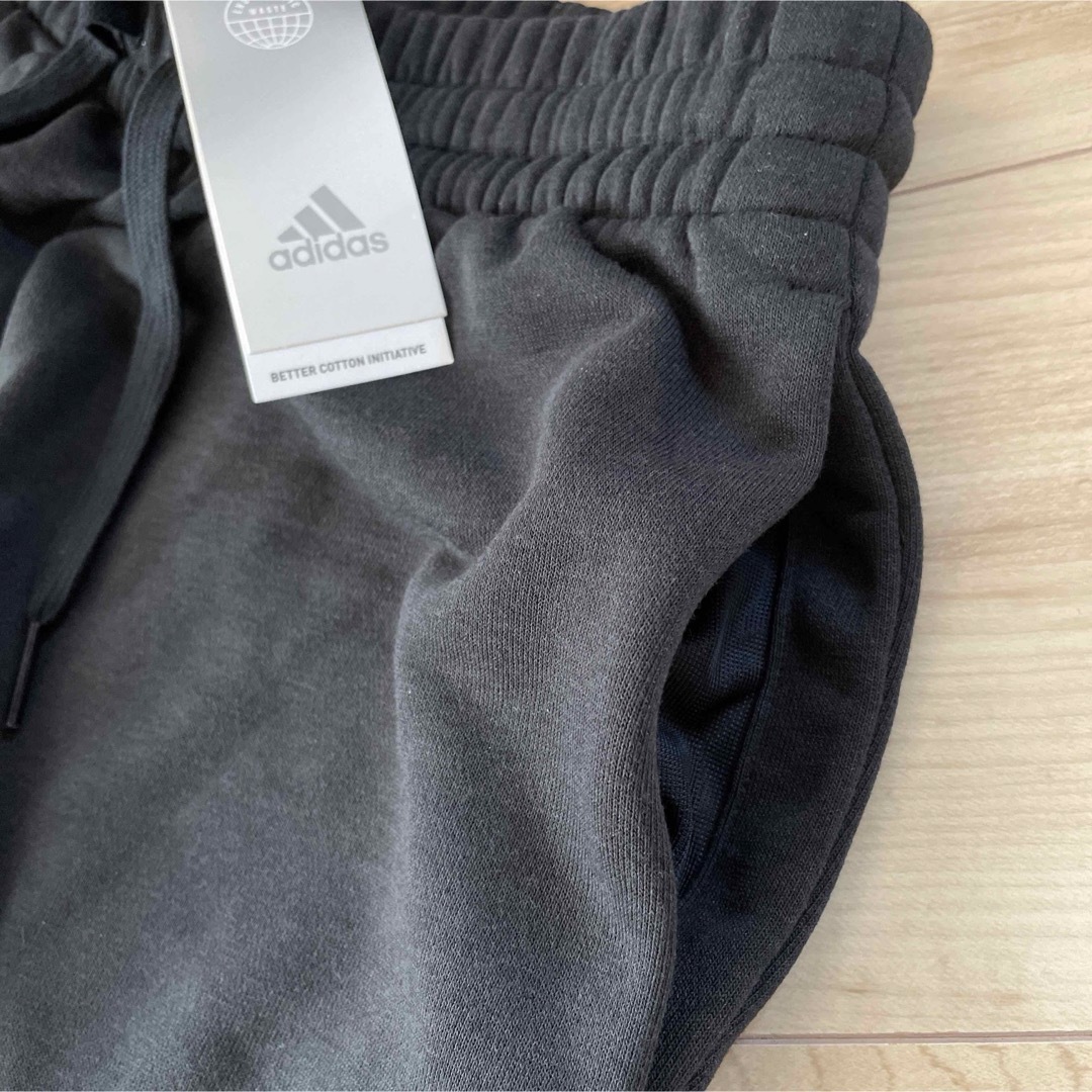 adidas(アディダス)のアディダス　メンズ　ストレッチパンツ　オールシーズン　通年用　ブラック　S メンズのパンツ(その他)の商品写真