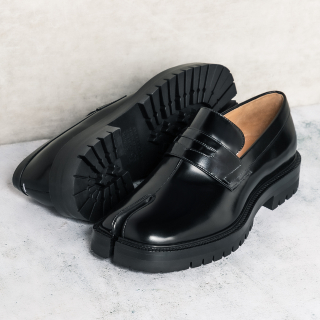 Maison Martin Margiela(マルタンマルジェラ)のメゾン マルジェラ/MAISON MARGIELA シューズ メンズ TABI COUNTY LOAFER ローファー BLACK S57WR0139-P3827-H8396 _0410ff メンズの靴/シューズ(ドレス/ビジネス)の商品写真