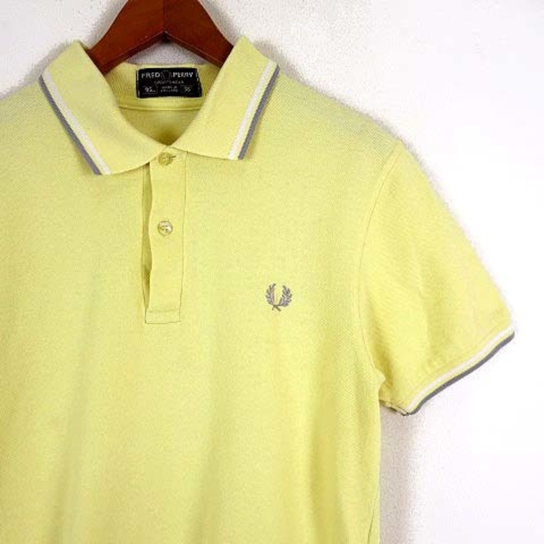 FRED PERRY(フレッドペリー)のイングランド製 フレッドペリー ポロシャツ 80’S ロゴ 刺繍 半袖 M 黄 メンズのトップス(ポロシャツ)の商品写真