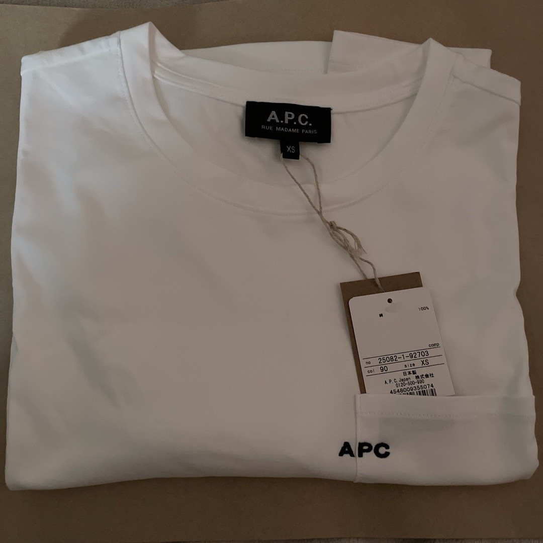 APC Tシャツ　XSサイズ　タグ付き メンズのトップス(Tシャツ/カットソー(半袖/袖なし))の商品写真