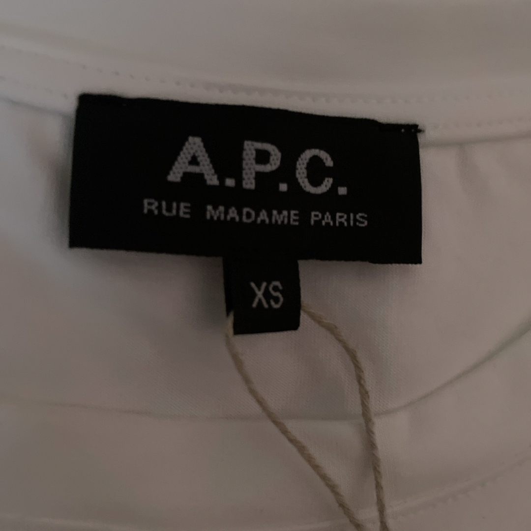 APC Tシャツ　XSサイズ　タグ付き メンズのトップス(Tシャツ/カットソー(半袖/袖なし))の商品写真