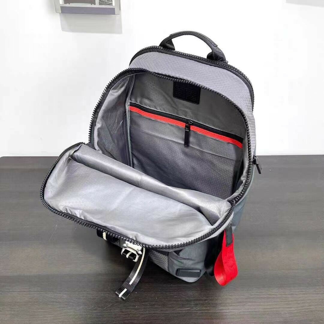 TUMI(トゥミ)の【大人気】TUMI TAHOE FINCH リュック メンズのバッグ(バッグパック/リュック)の商品写真