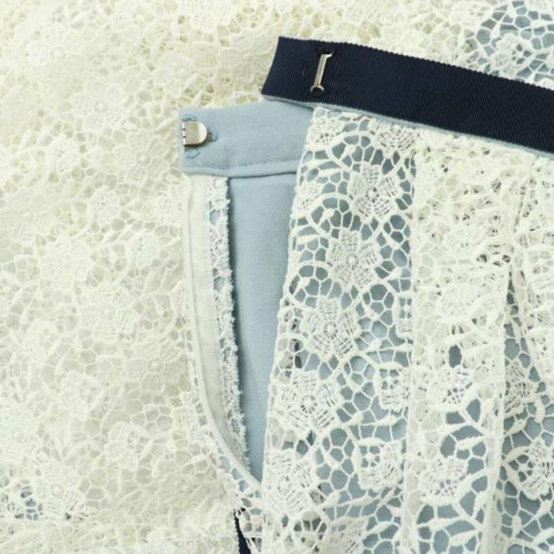 other(アザー)のアキキ フラワーレースラップ調スカート フレア 36 S 青 MS035S17 レディースのスカート(ひざ丈スカート)の商品写真