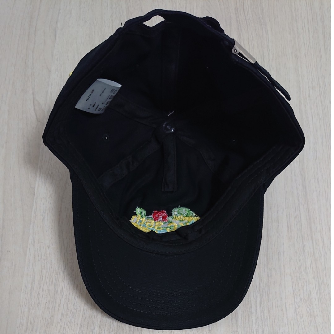 【新品未使用】草加健康センター キャップ ラッコ 刺繍 男女兼用 ブラック レディースの帽子(キャップ)の商品写真