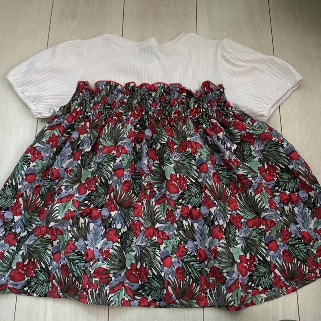 Right-on(ライトオン)のライトオン　女の子　半袖トップス　130  キッズ/ベビー/マタニティのキッズ服女の子用(90cm~)(Tシャツ/カットソー)の商品写真