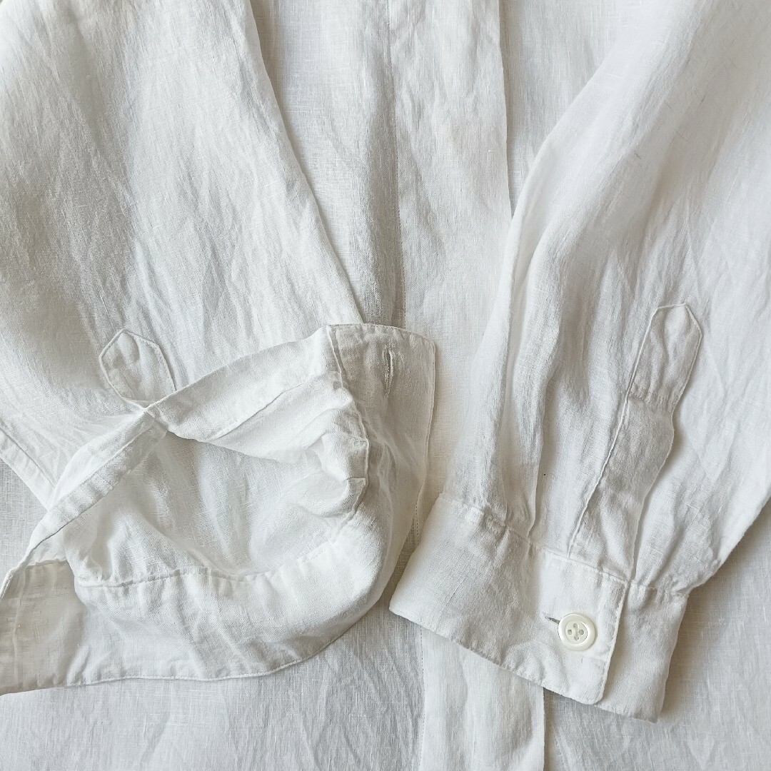 MARGARET HOWELL(マーガレットハウエル)の【マーガレットハウエル】SHIRTING LINEN カラーレスシャツ 22SS レディースのトップス(シャツ/ブラウス(長袖/七分))の商品写真