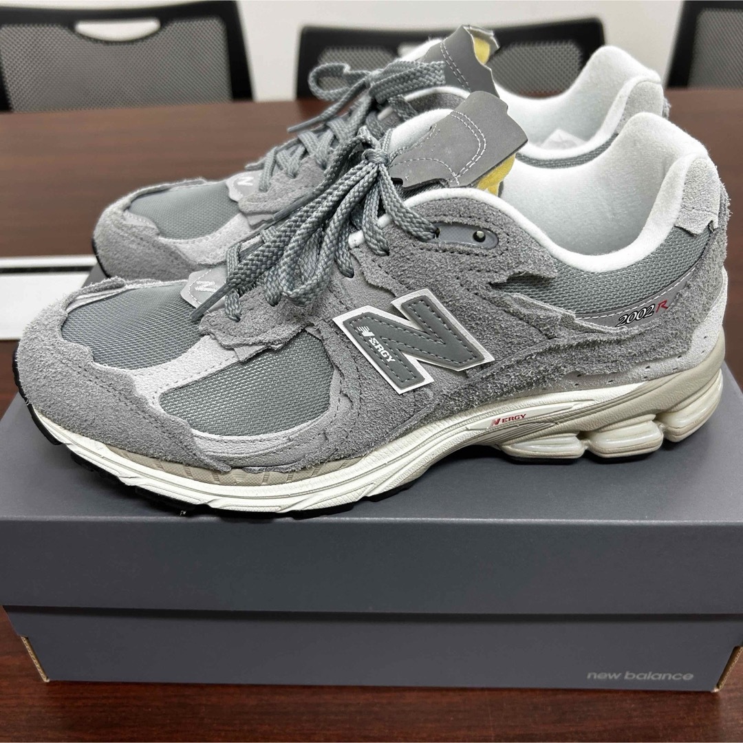 New Balance(ニューバランス)のNew Balance ニューバランス M2002RDM メンズの靴/シューズ(スニーカー)の商品写真