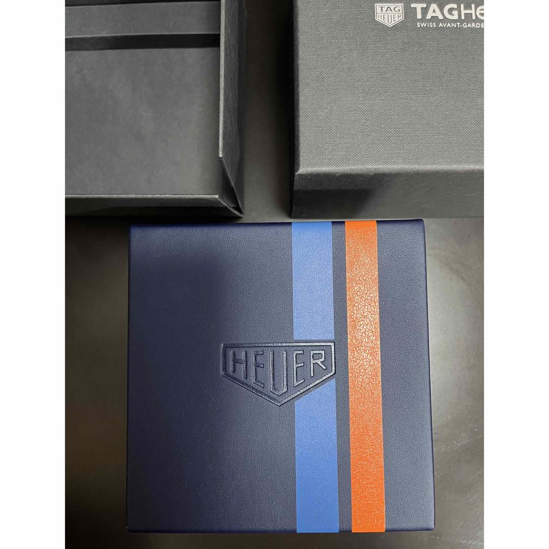 TAG Heuer(タグホイヤー)のタグ・ホイヤー モナコ ガルフ(CAW211R)   メンズの時計(腕時計(アナログ))の商品写真