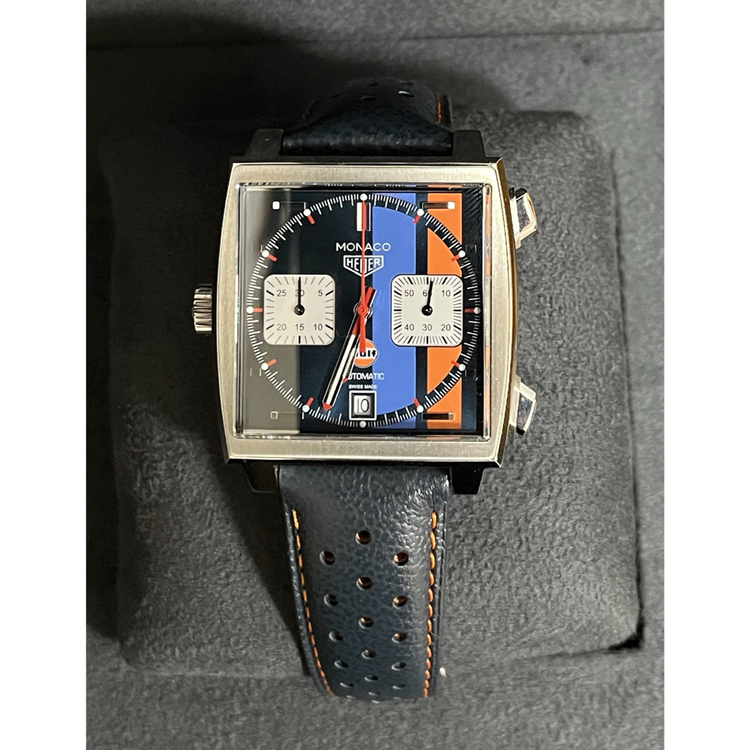 TAG Heuer(タグホイヤー)のタグ・ホイヤー モナコ ガルフ(CAW211R)   メンズの時計(腕時計(アナログ))の商品写真