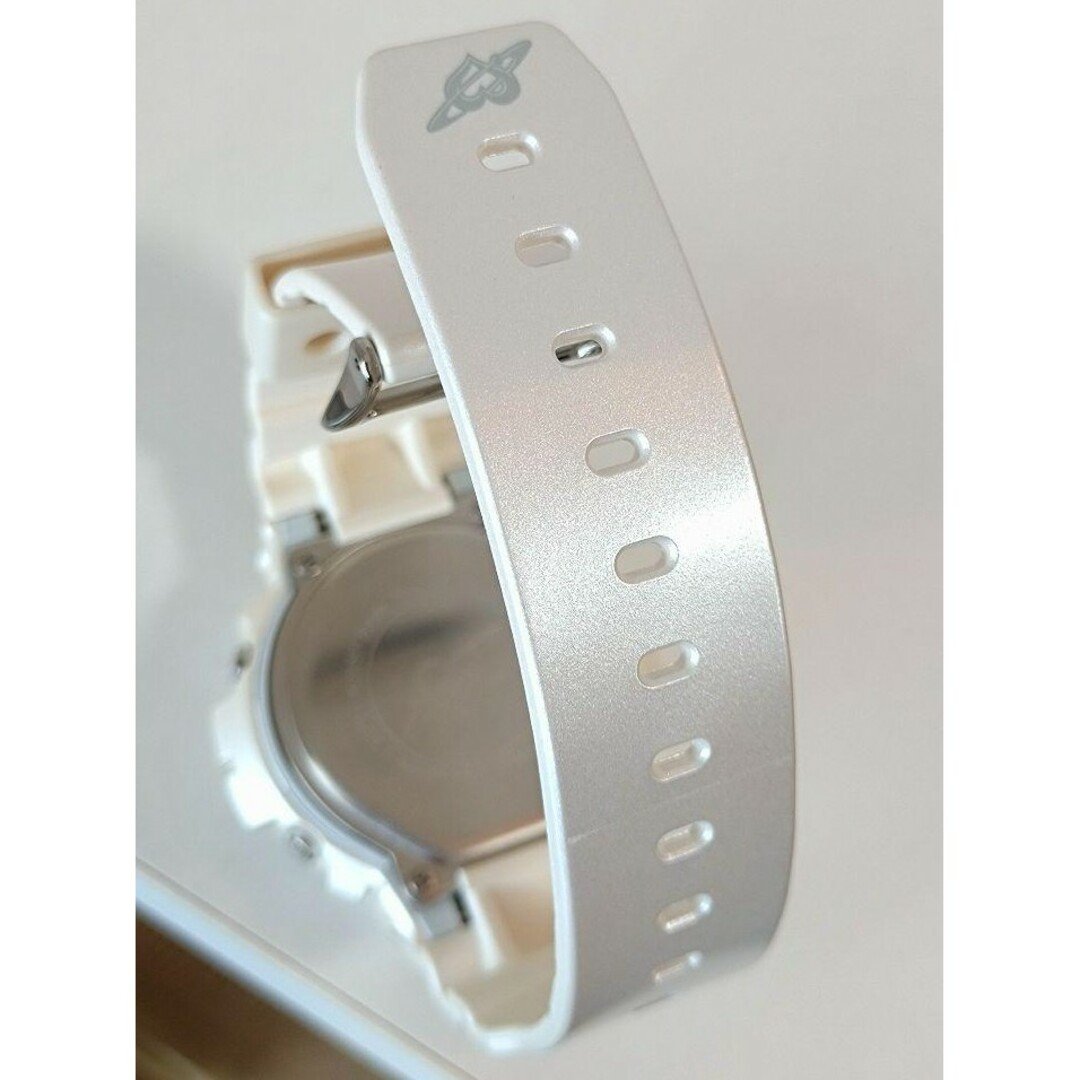 CASIO　G-SHOCK　DW-6900LV 倉木麻衣コラボモデル メンズの時計(腕時計(デジタル))の商品写真