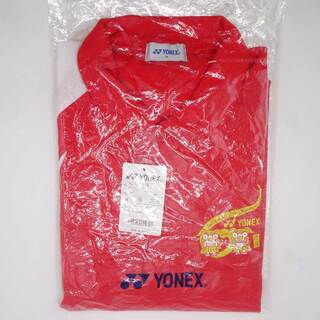 ヨネックス(YONEX)の【未使用】ヨネックス バドミントン 2010 インターハイ 沖縄 ポロシャツ プラシャツ 半袖 ウェア M レッド YOB10085 メンズ YONEX(バドミントン)