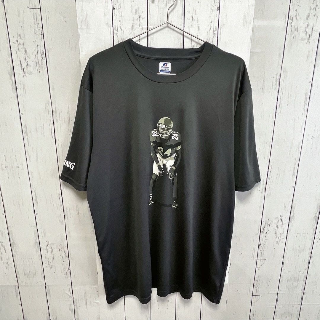 Russell Athletic(ラッセルアスレティック)のRUSSELL ATHLETIC　Tシャツ　グレー　フットボール　NFL　古着 メンズのトップス(Tシャツ/カットソー(半袖/袖なし))の商品写真