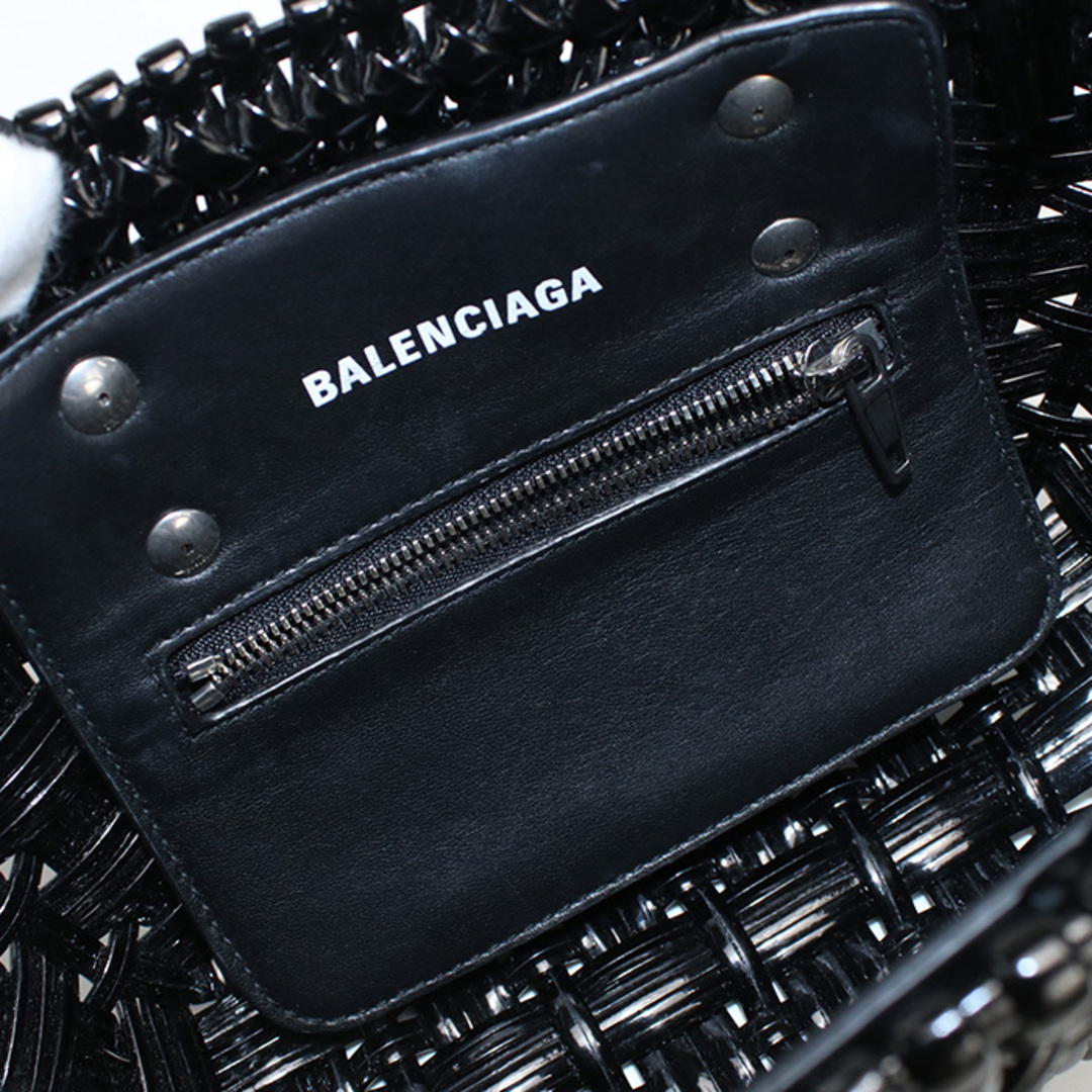 Balenciaga(バレンシアガ)のバレンシアガ XXS ストラップ付き バスケッ ビストロ 678028 2IE2Y 1000 トートバッグ レディースのバッグ(トートバッグ)の商品写真