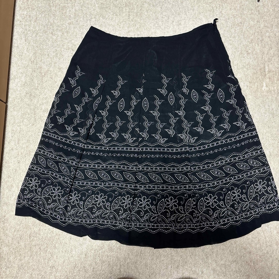 ペイズリー柄スカート　大きいサイズ レディースのスカート(ひざ丈スカート)の商品写真