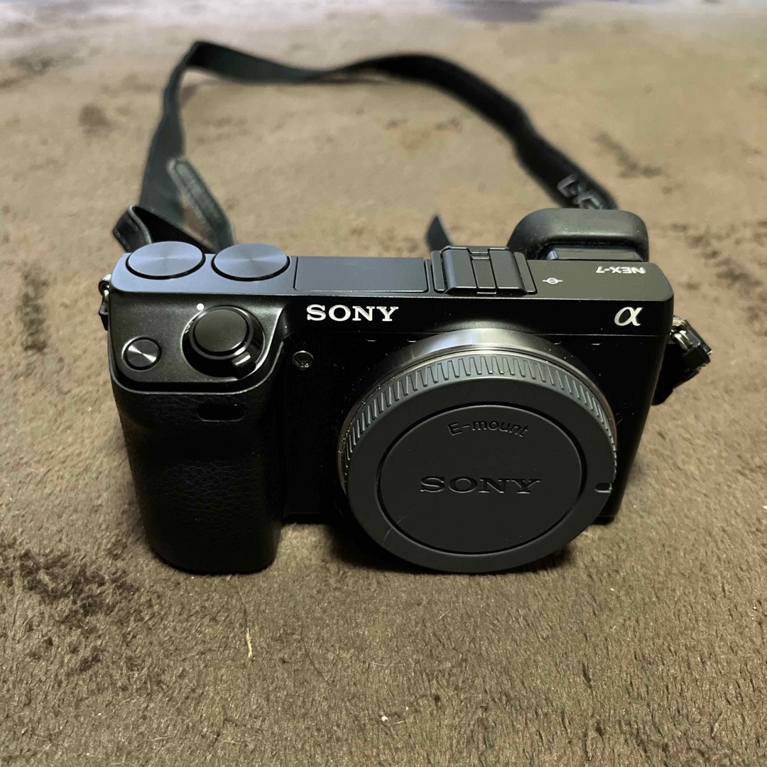 【値下げ中】SONY ミラーレス一眼レフカメラ NEX-7 スマホ/家電/カメラのカメラ(ミラーレス一眼)の商品写真