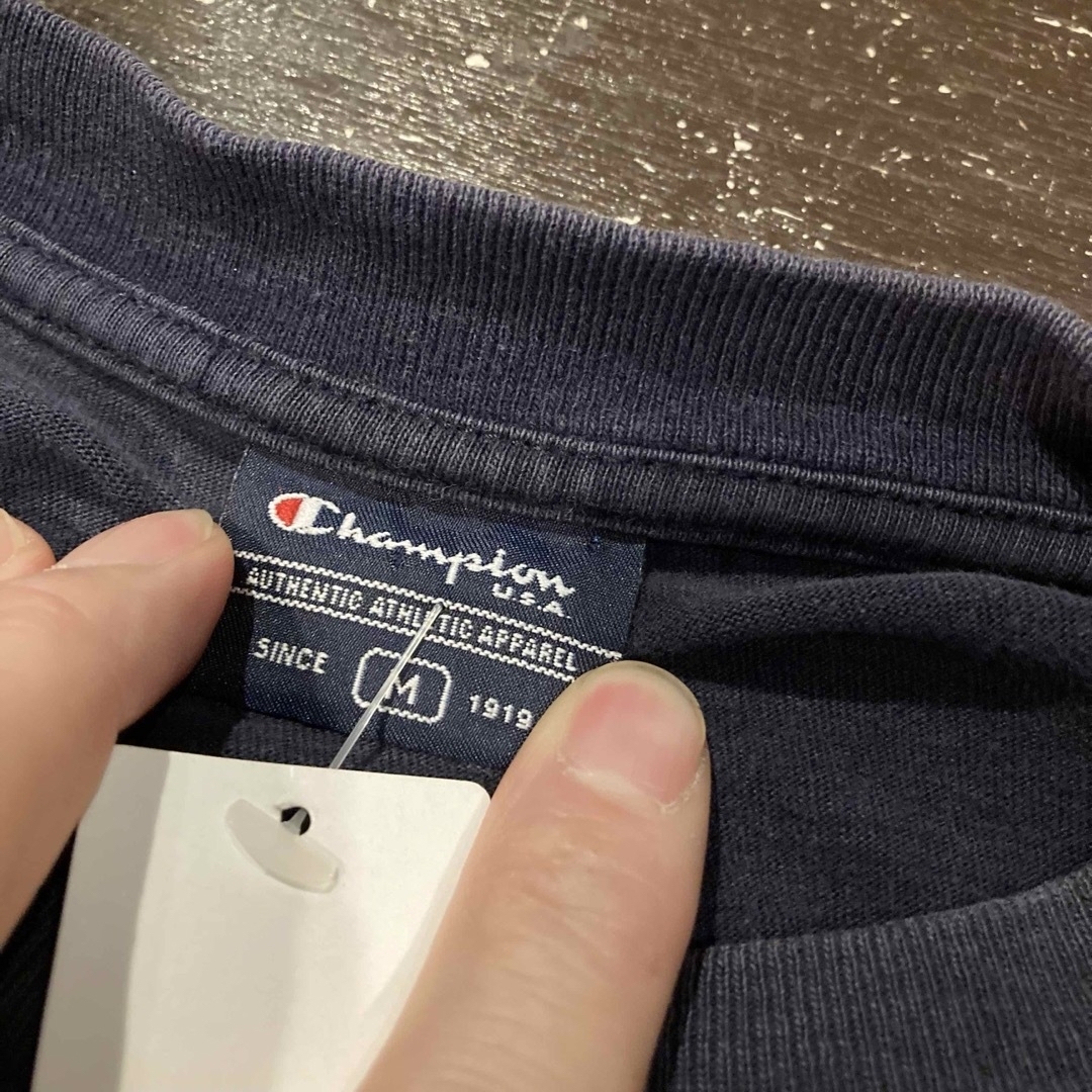 Champion(チャンピオン)のChampion チャンピオン 半袖Tシャツ ロゴプリント 紺 M US古着 メンズのトップス(Tシャツ/カットソー(半袖/袖なし))の商品写真