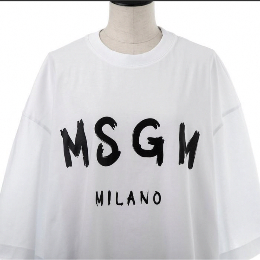 MSGM(エムエスジイエム)の新品　MSGM／エムエスジーエム Tシャツ ワンピース 半袖 ロゴ ホワイト レディースのワンピース(ミニワンピース)の商品写真