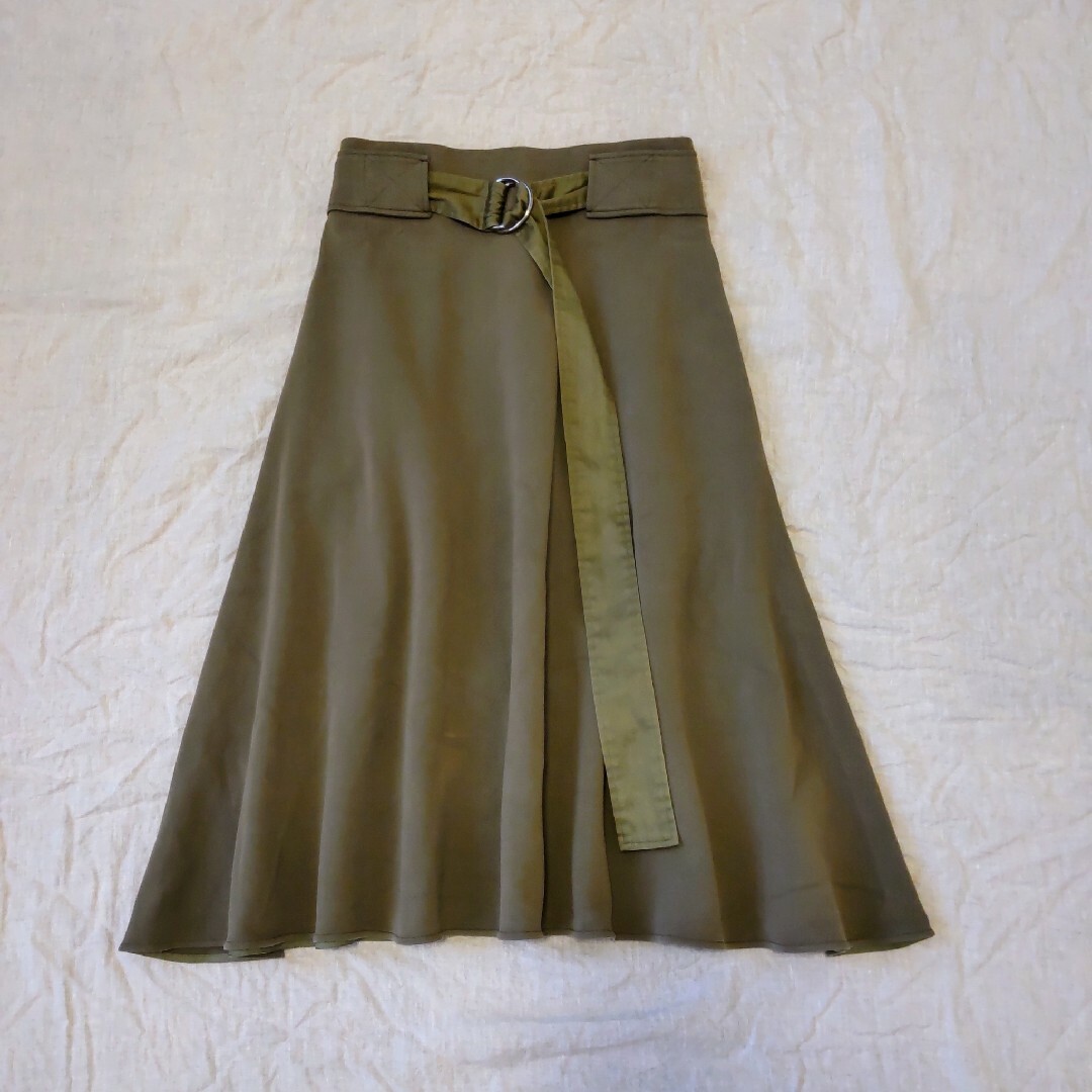 celine(セリーヌ)のパリジェンヌ気分を楽しめる♪上品なセリーヌのスカート レディースのスカート(ロングスカート)の商品写真